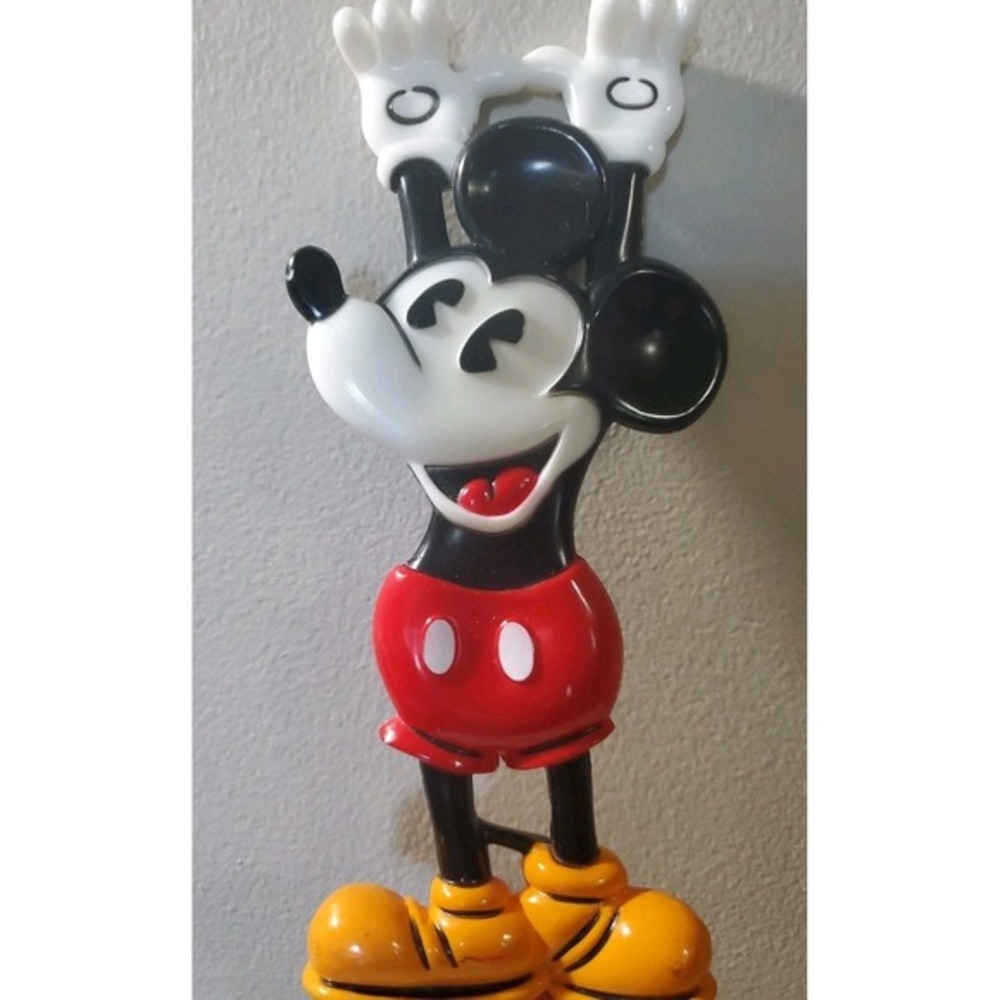 Vintage 60s 70s Disney Land Mickey Mouse Back Scratcher‎ 16 Inches w OG Sticker
